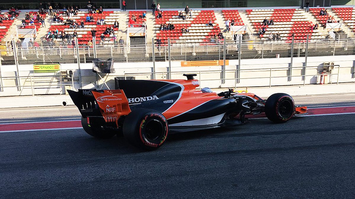 Nakonec Alonso první testovací den úplně nepromarnil