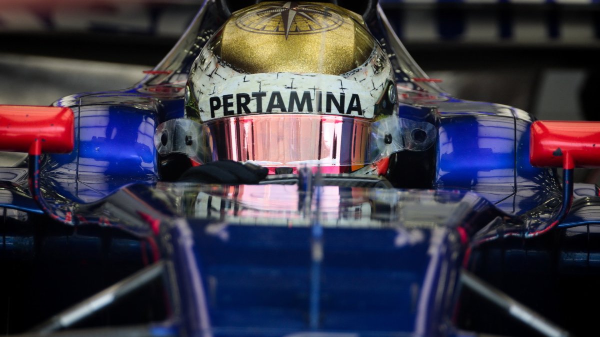 Sean Gelael při sezónních testech v Bahrajnu