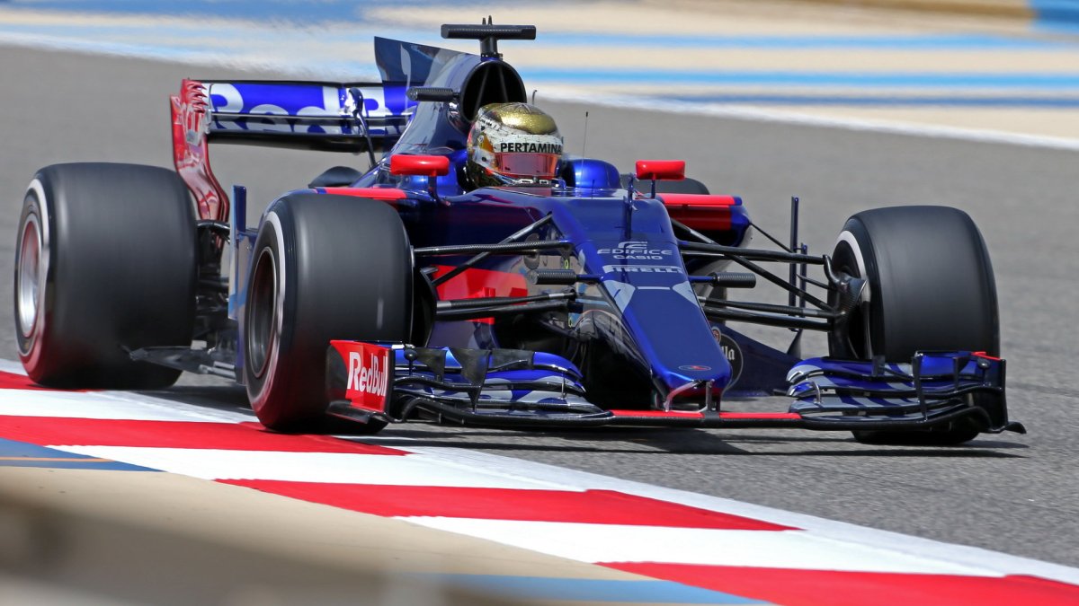 Sean Gelael při sezónních testech v Bahrajnu