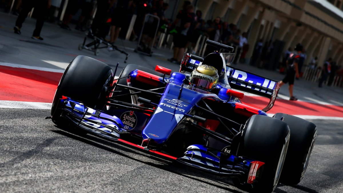 Sean Gelael při sezónních testech v Bahrajnu