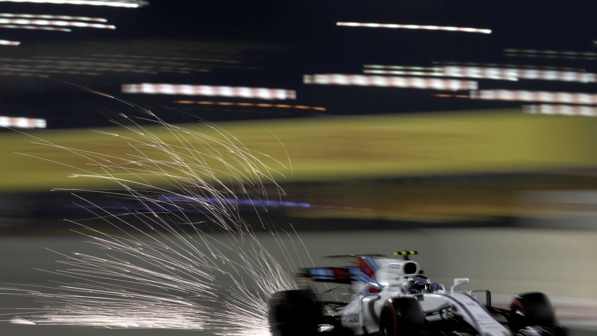 Lance Stroll jistří v kvalifikaci v Bahrajnu