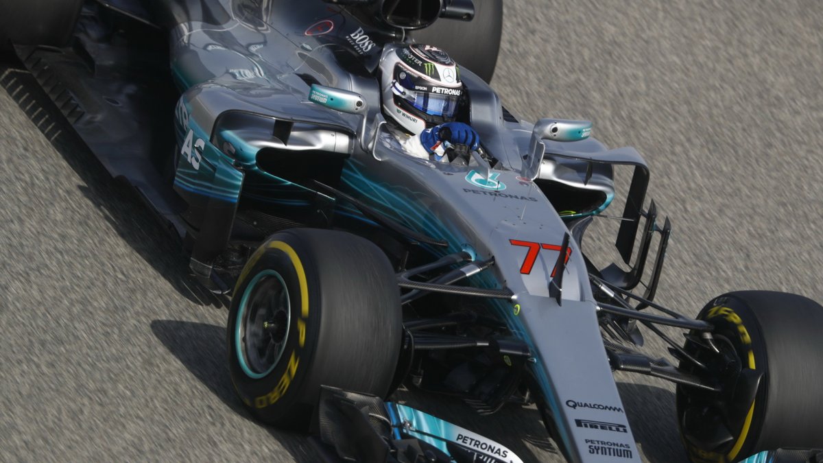 Valtteri Bottas při tréninku v Bahrajnu