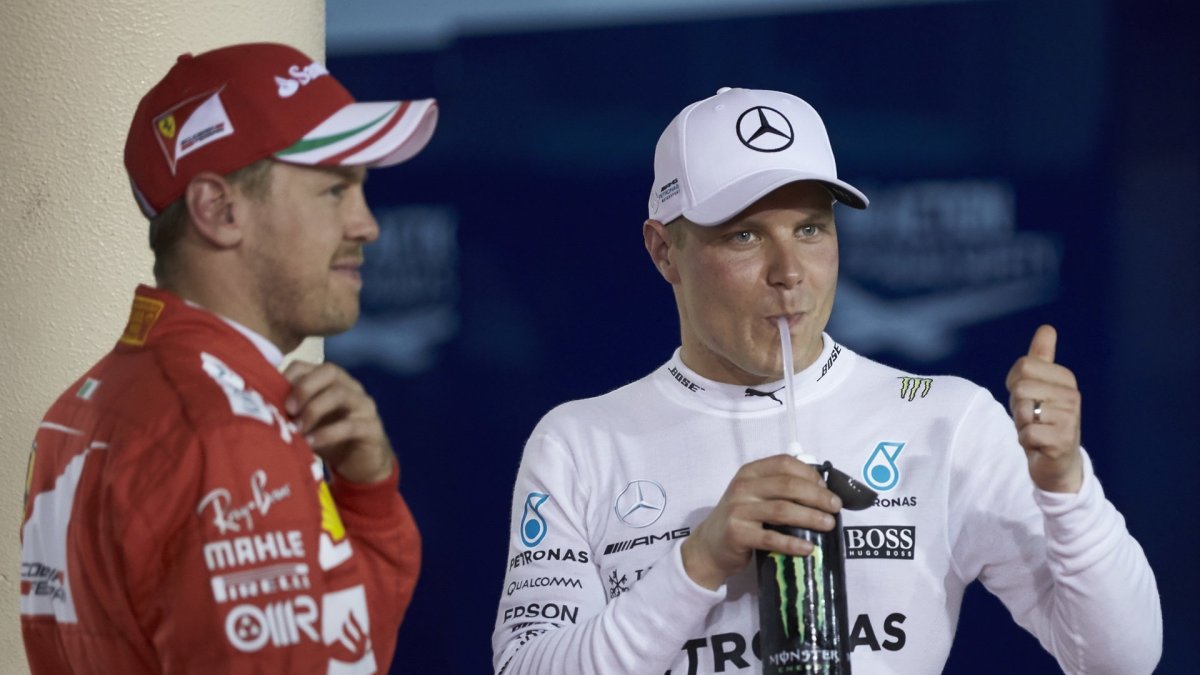 Sebastian Vettel a Valtteri Bottas po kvalifikaci v Bahrajnu