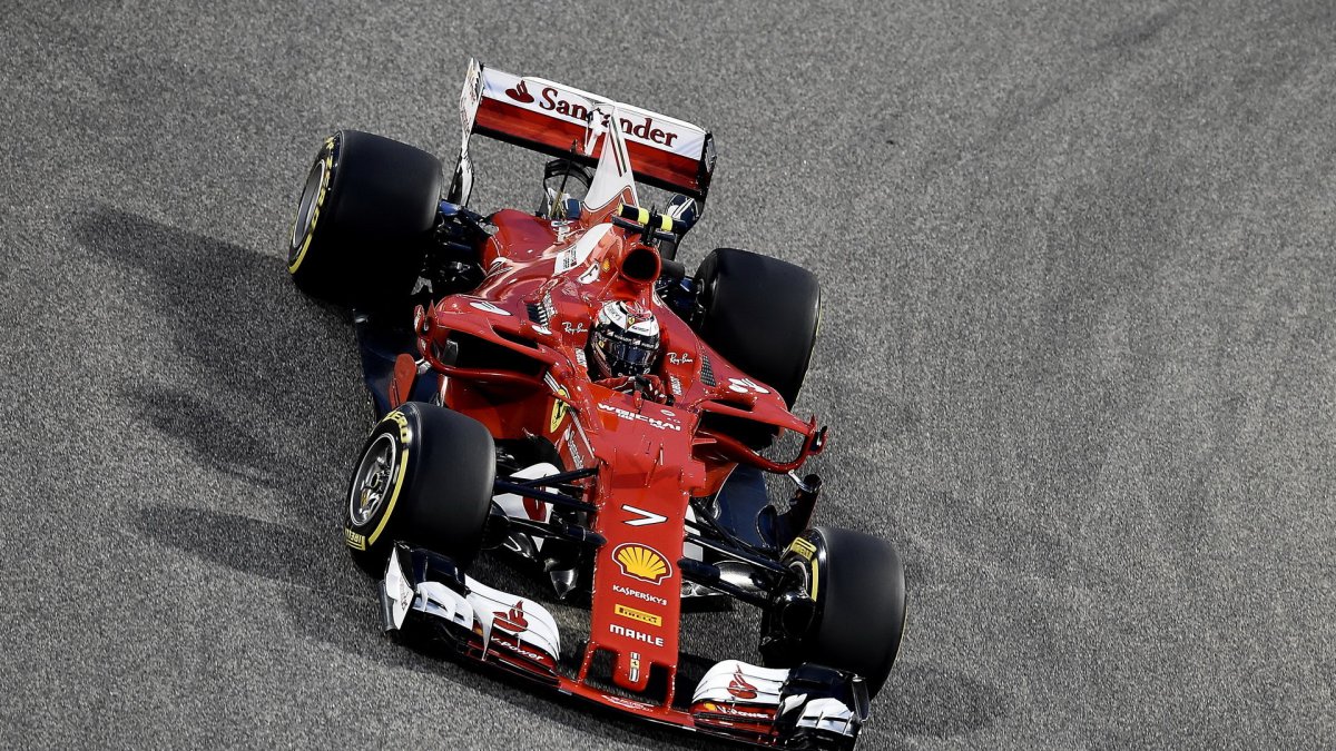 Kimi Räikkönen při tréninku v Bahrajnu