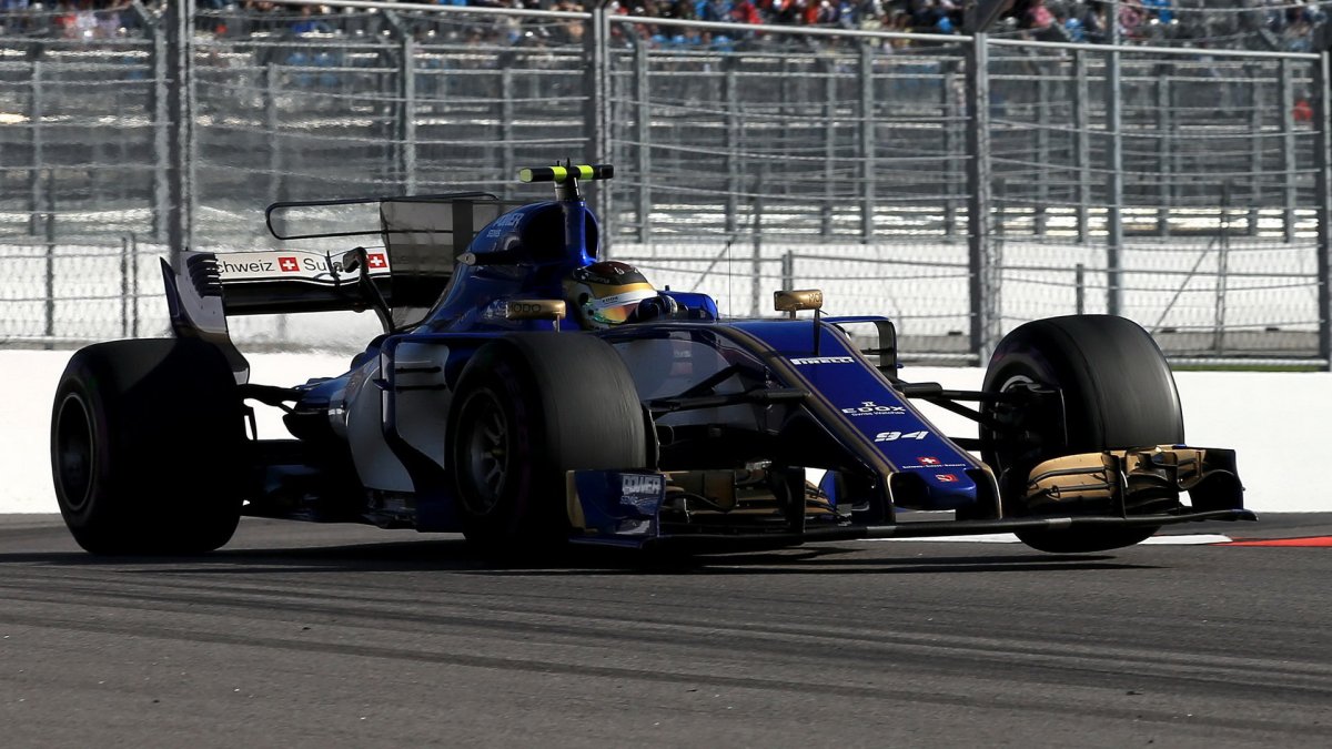 Pacal Wehrlein v závodě v Soči