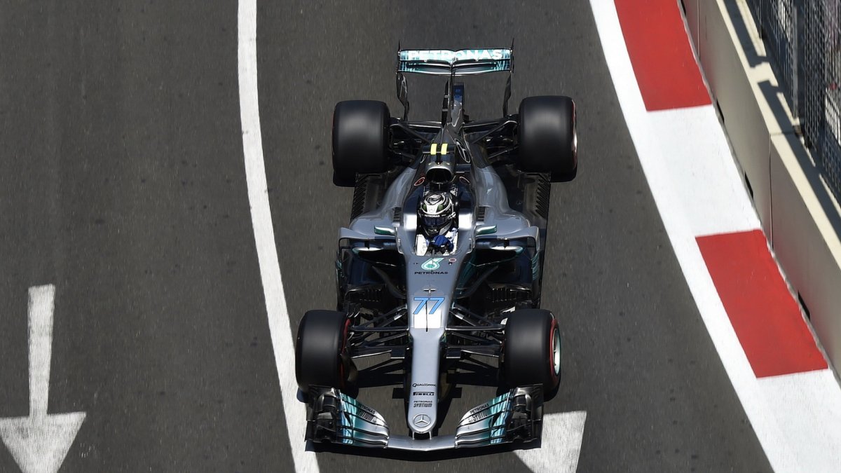 Valtteri Bottas v kvalifikaci v Baku