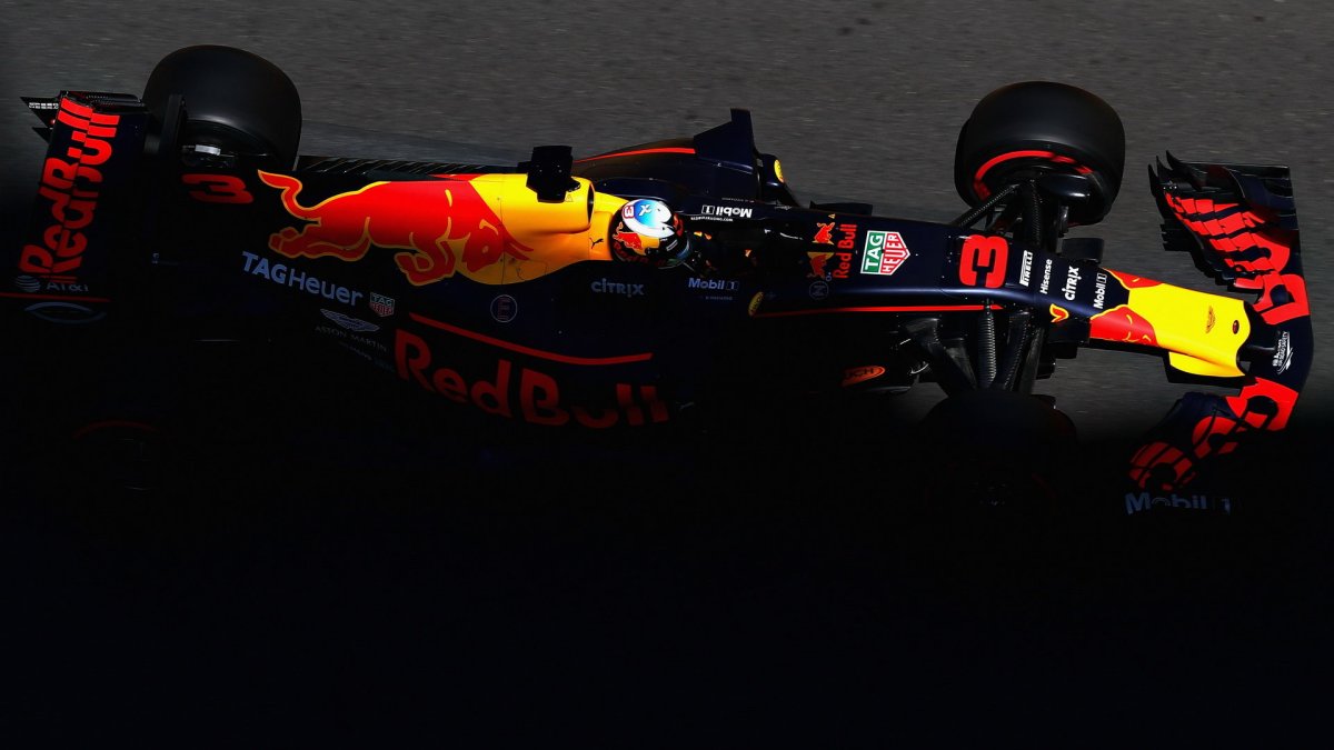 Daniel Ricciardo v kvalifikaci v Baku