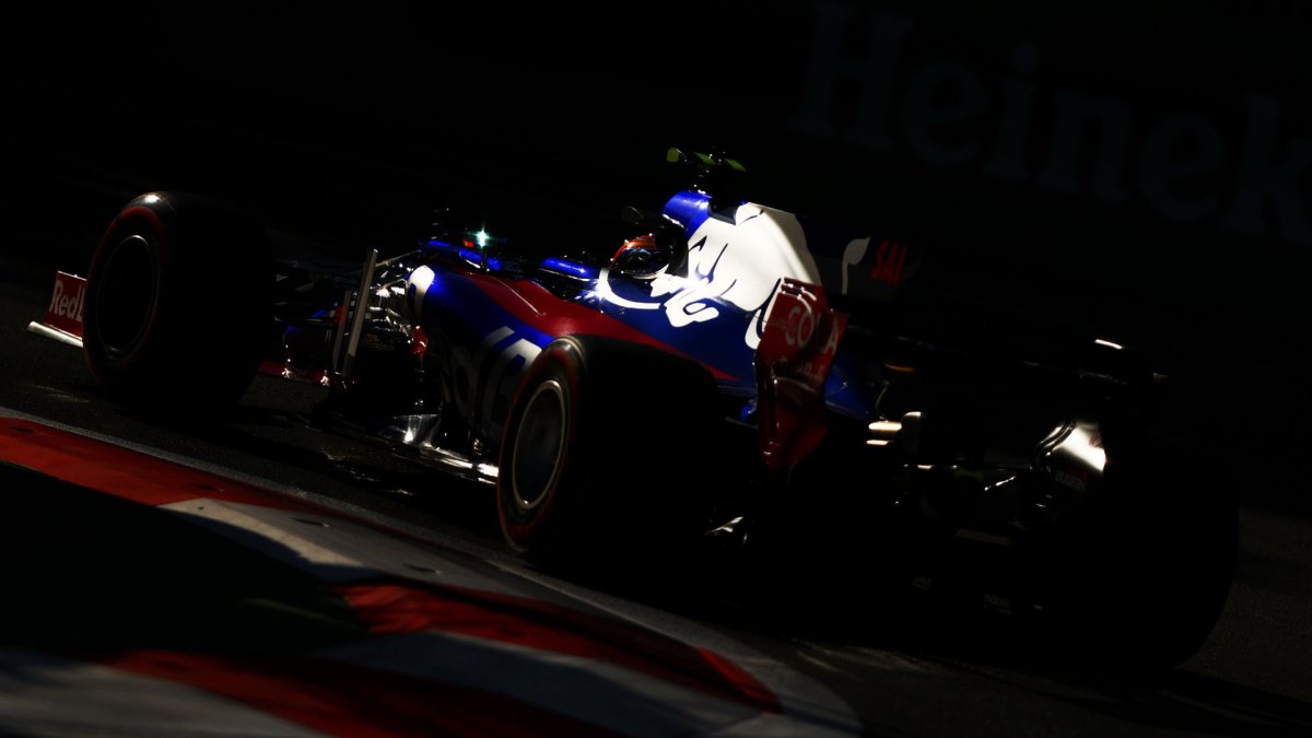 Carlos Sainz v kvalifikaci v Baku