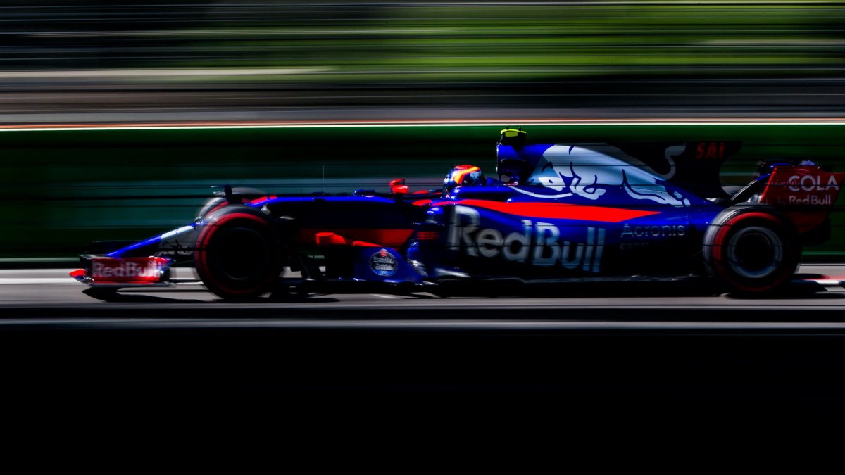 Carlos Sainz v kvalifikaci v Baku