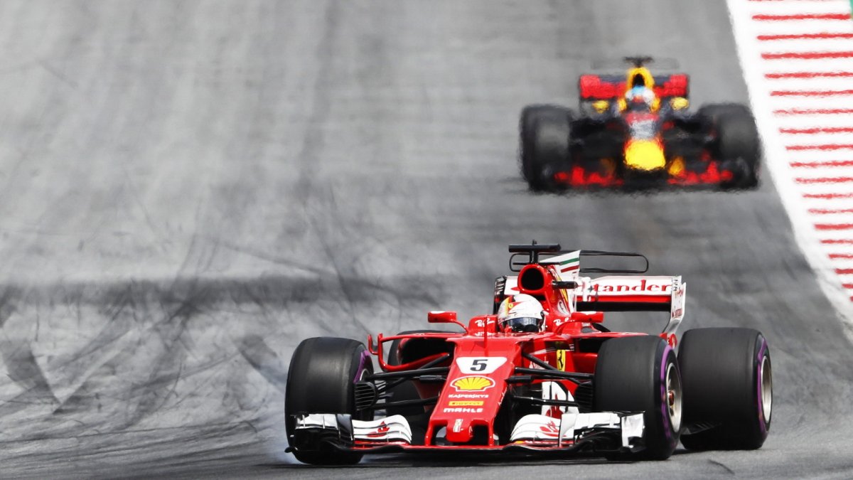 Sebastian Vettel v závodě v Rakousku