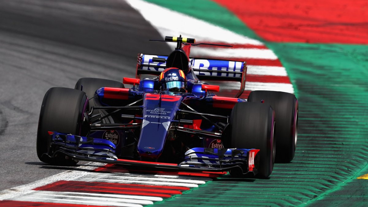 Carlos Sainz v závodě v Rakousku