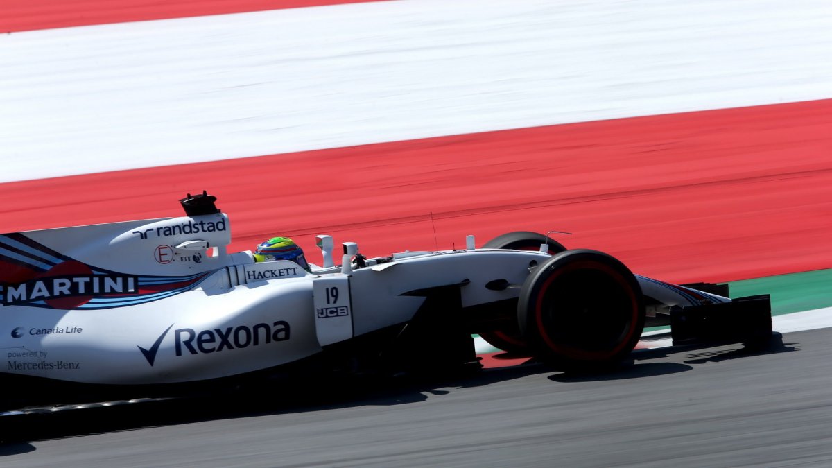 Felipe Massa při pátečním tréninku v Rakousku