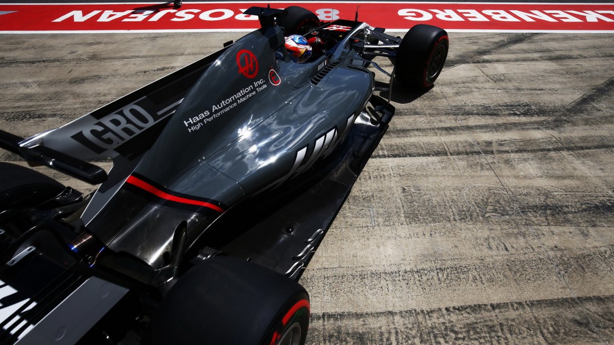 Romain Grosjean při pátečním tréninku v Rakousku