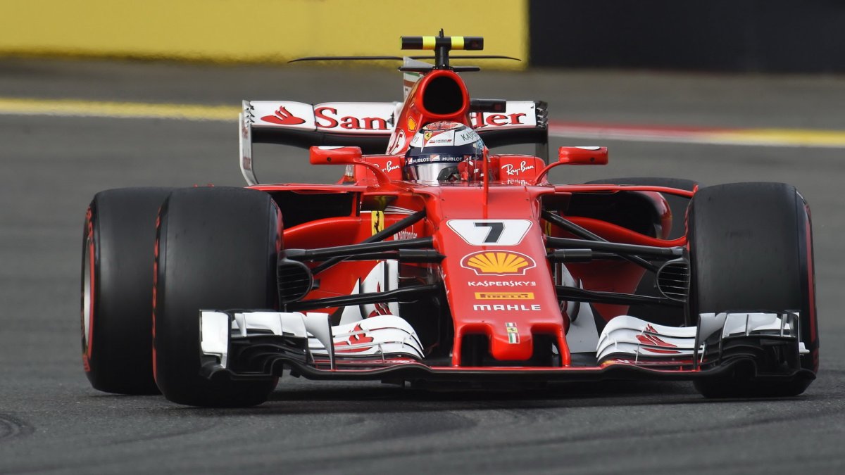 Kimi Räikkönen v kvalifikaci v Belgii
