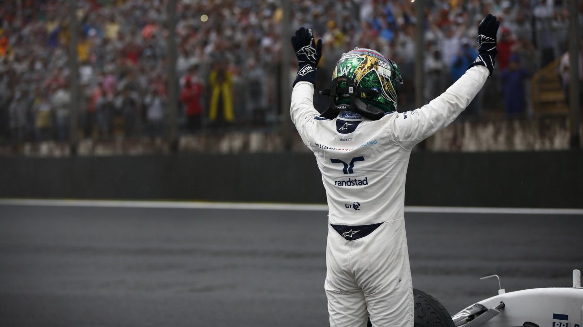 Felipe Massa se po havárii loučil v Brazílii už loni