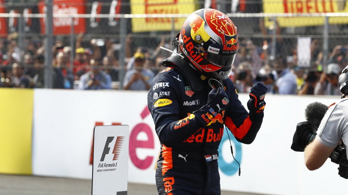 Max Verstappen dojel jako vítěz závodu v Mexiku