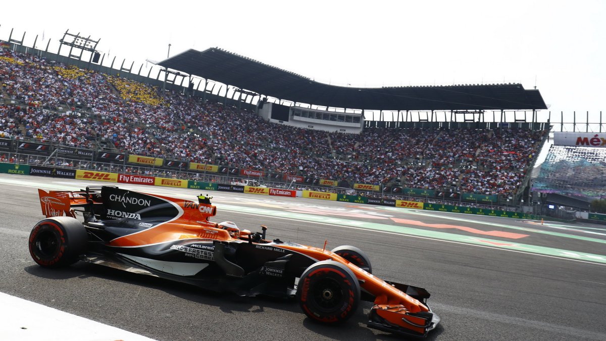 Stoffel Vandoorne v závodě v Mexiku