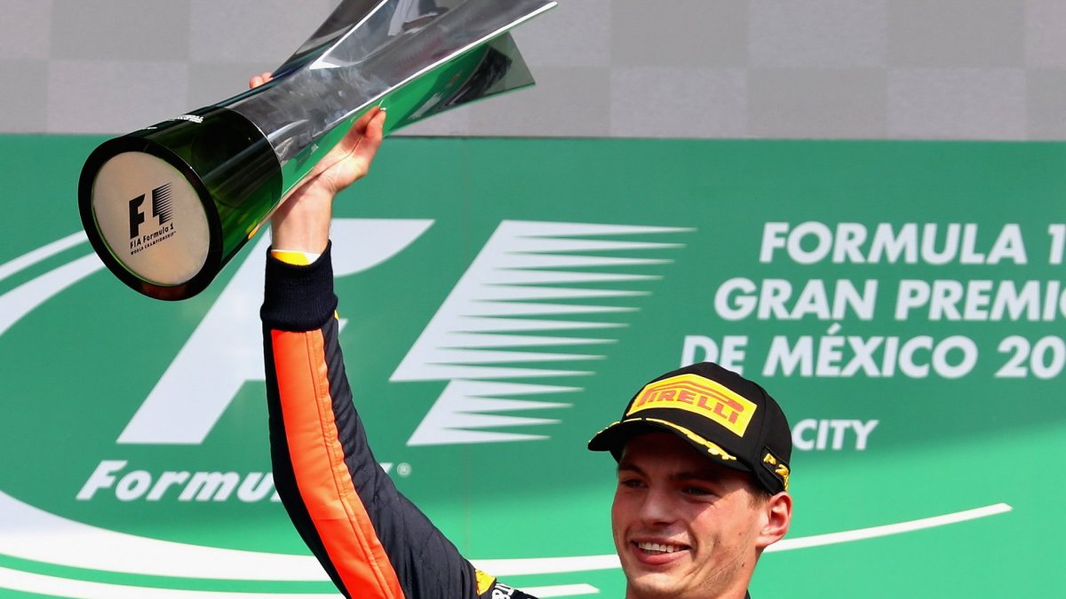 Max Verstappen v závodě v Mexiku