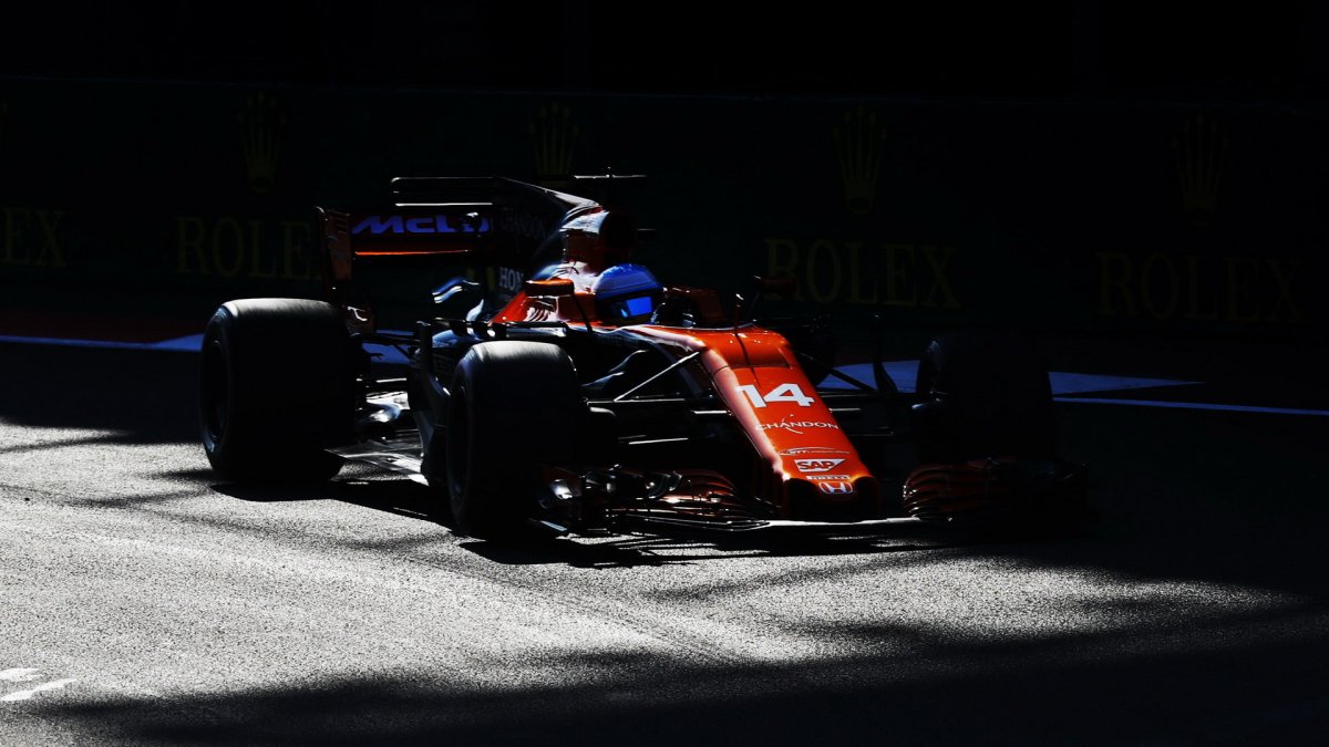Fernando Alonso v kvalifikaci v Mexiku