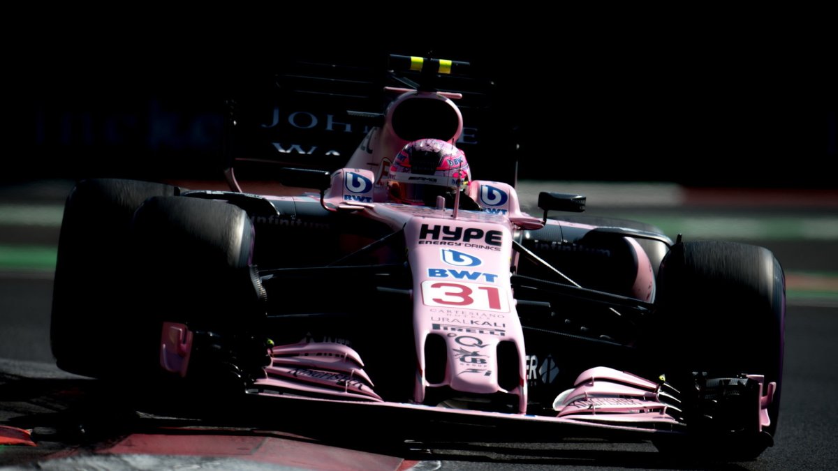 Esteban Ocon v kvalifikaci v Mexiku
