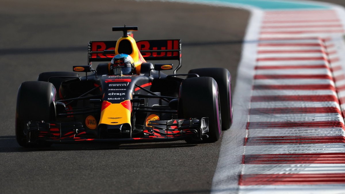 Daniel Ricciardo v kvalifikaci v Abú Zabí