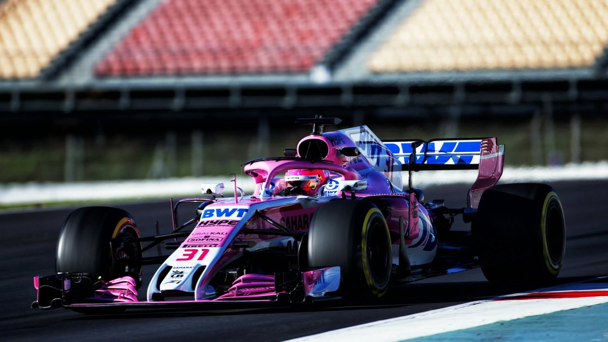 Esteban Ocon v druhých předsezonních testech v Barceloně