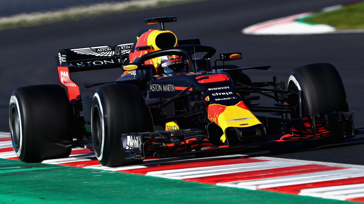 Daniel Ricciardo v druhých předsezonních testech v Barceloně