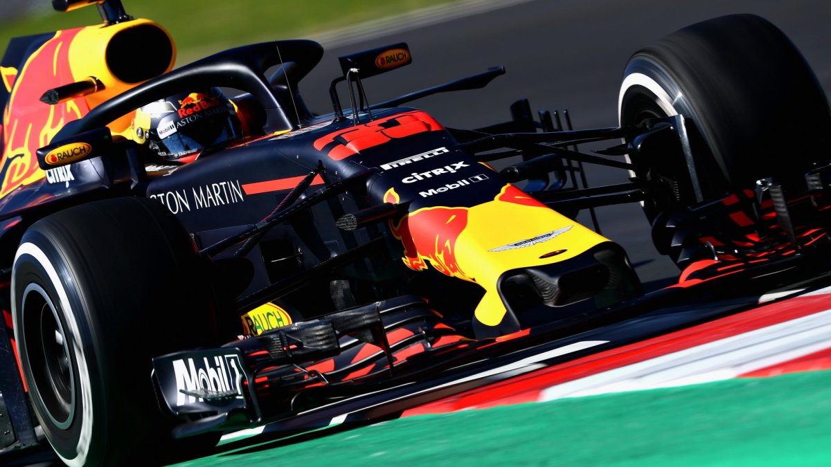 Max Verstappen v druhých předsezonních testech v Barceloně