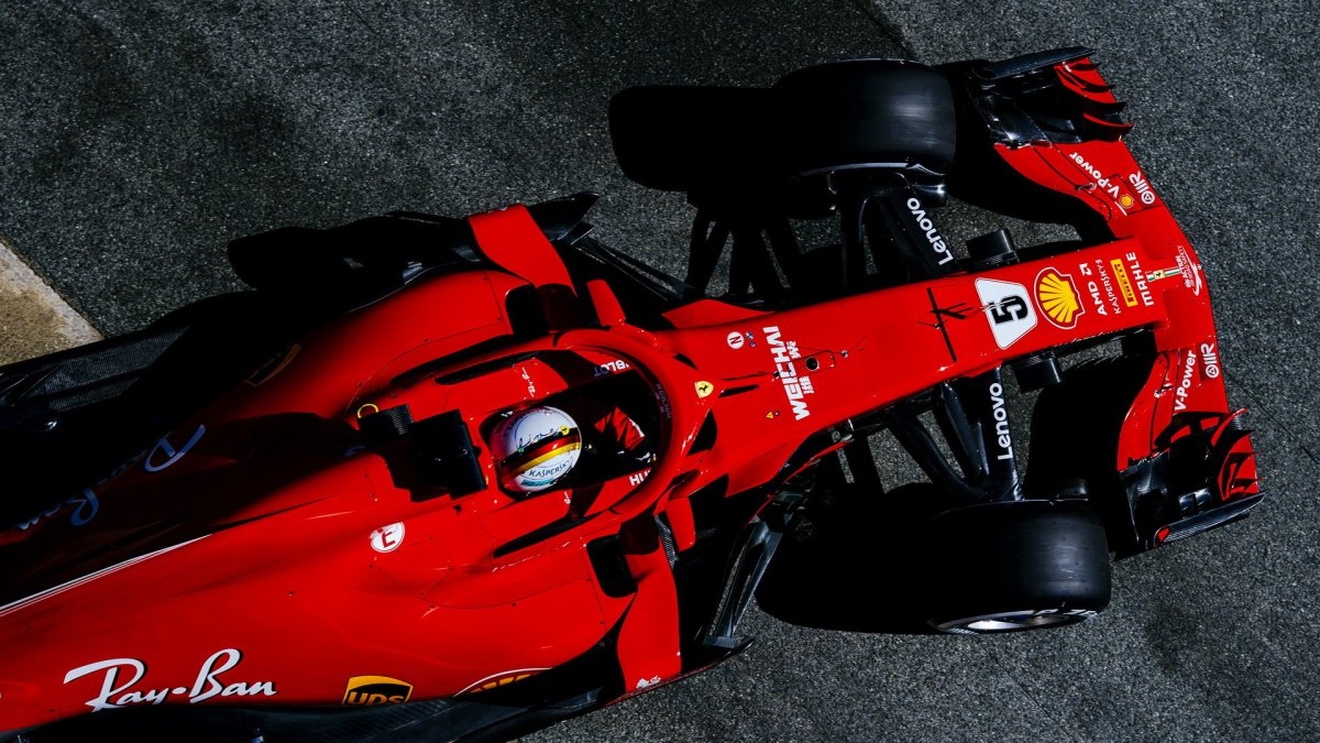 Sebastian Vettel v druhých předsezonních testech v Barceloně