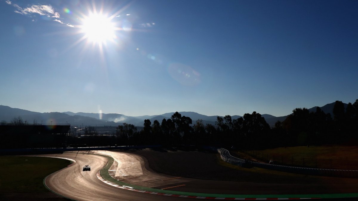 Max Verstappen v druhých předsezonních testech v Barceloně