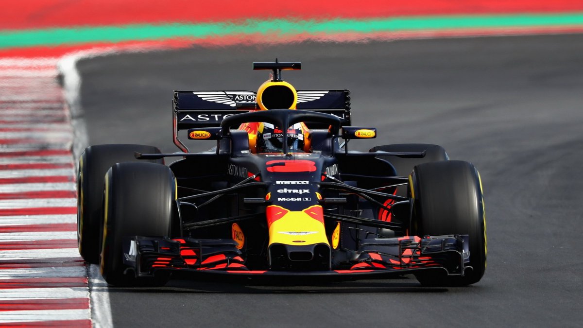 Daniel Ricciardo v druhých předsezonních testech v Barceloně