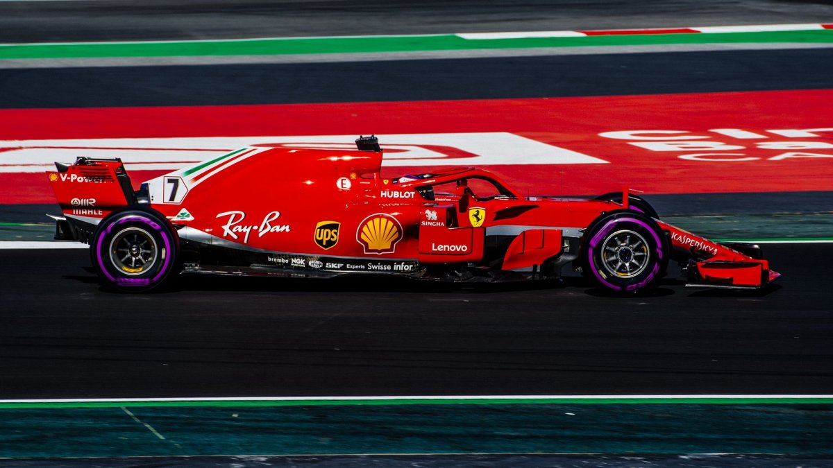 Kimi Räikkönen v druhých předsezonních testech v Barceloně