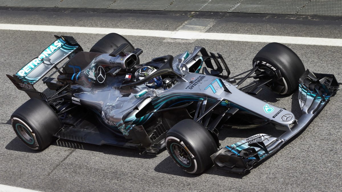 Valtteri Bottas v druhých předsezonních testech v Barceloně