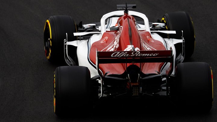 Charles Leclerc při prvních předsezonních testech v Barceloně