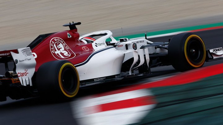 Charles Leclerc při prvních předsezonních testech v Barceloně