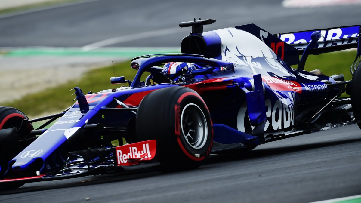 Pierre Gasly při prvních předsezonních testech v Barceloně