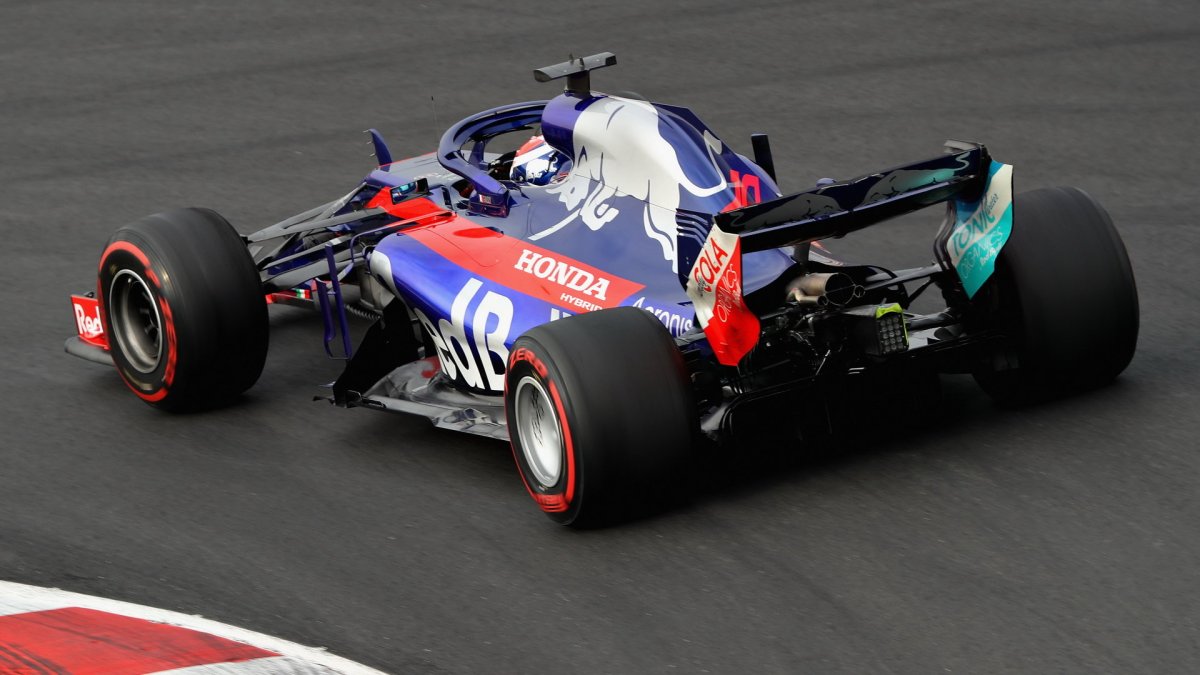 Pierre Gasly při prvních předsezonních testech v Barceloně