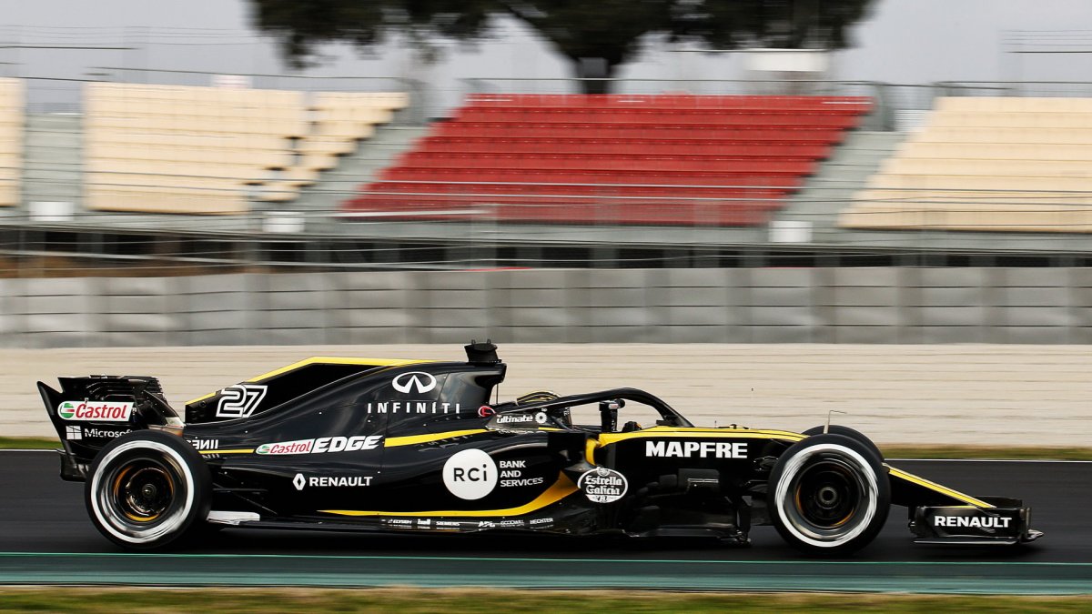 Nico Hülkenberg při prvních předsezonních testech v Barceloně