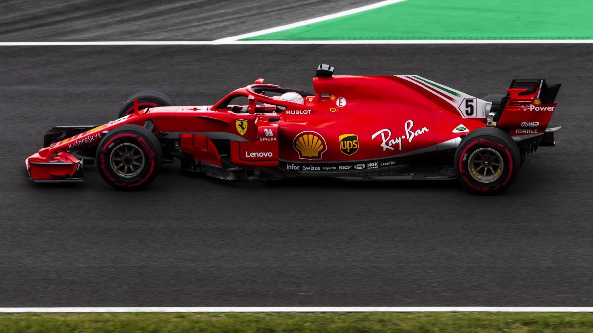 Sebastian Vettel v kvalifikaci ve Španělsku
