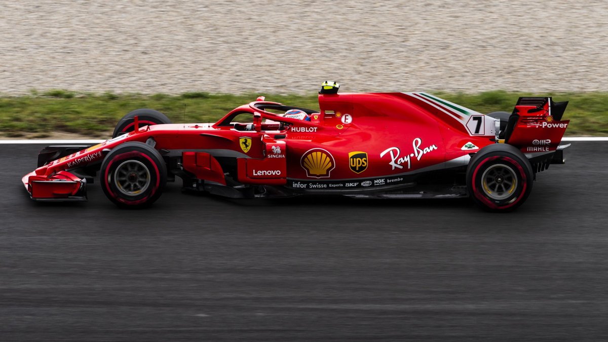 KImi Räikkönen v kvalifikaci ve Španělsku