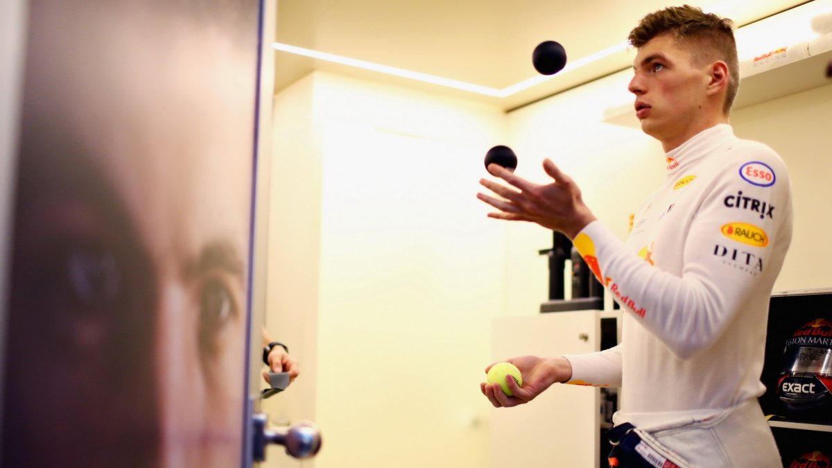 Max Verstappen před kvalifikací ve Španělsku