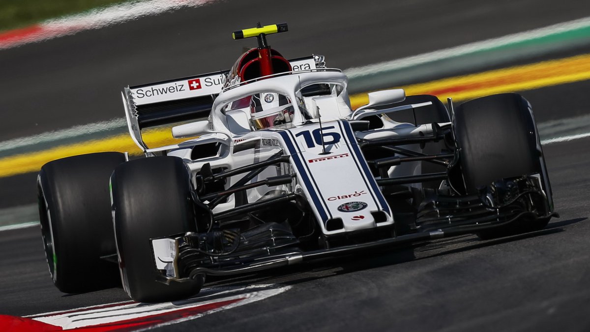 Charles Leclerc v tréninku ve Španělsku