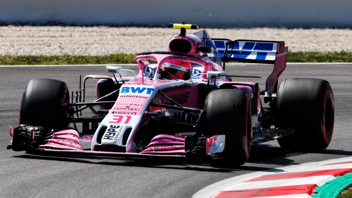 Esteban Ocon v tréninku ve Španělsku