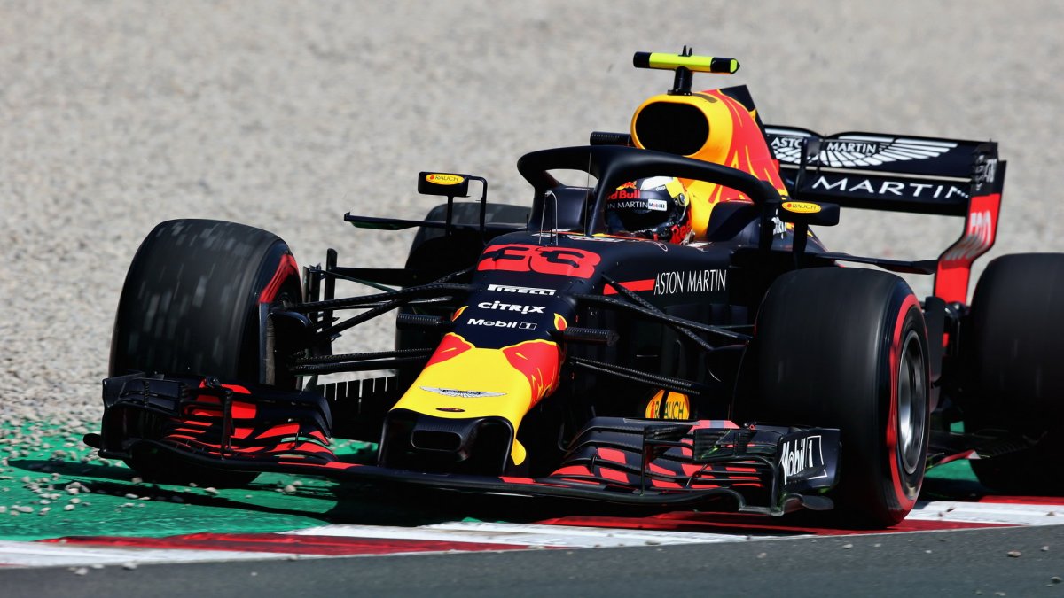 Max Verstappen v tréninku ve Španělsku
