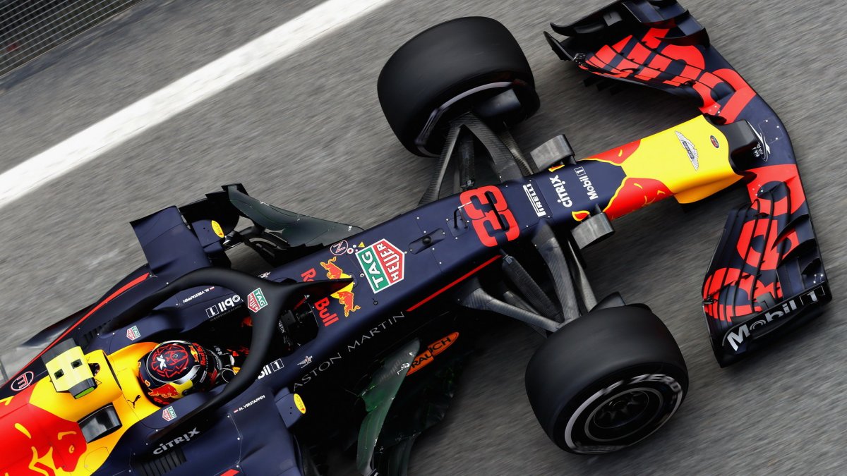 Max Verstappen v tréninku ve Španělsku