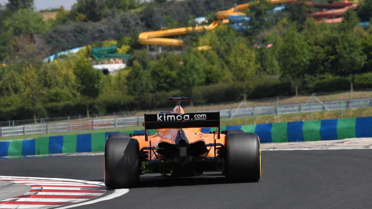 Lando Norris při sezónních testech v Maďarsku