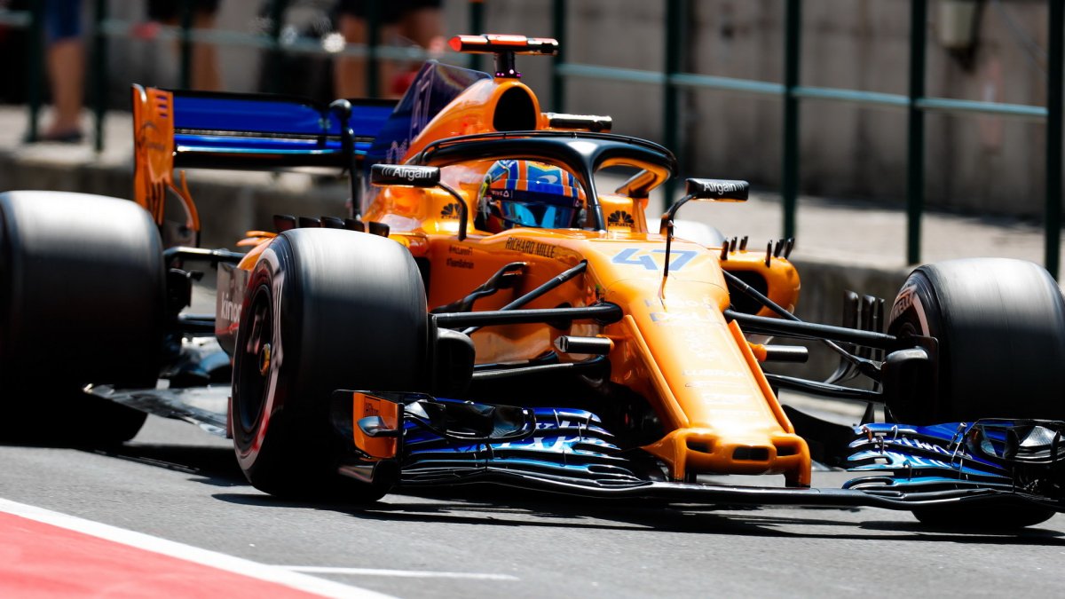 Lando Norris při sezónních testech v Maďarsku