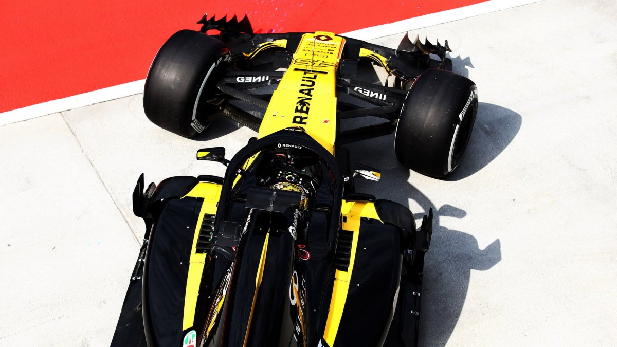 Artem Markelov při sezónních testech v Maďarsku