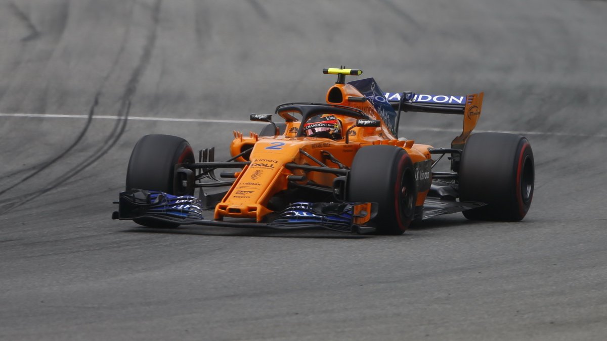 Stoffel Vandoorne v závodě v Monze