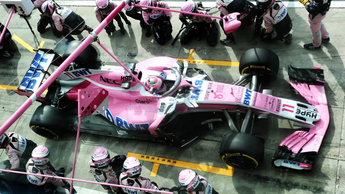 Sergio Pérez v závodě v Monze